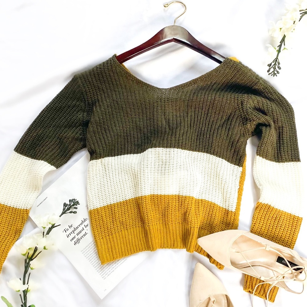 Poof apparel striped chunky twist back sweater 💗